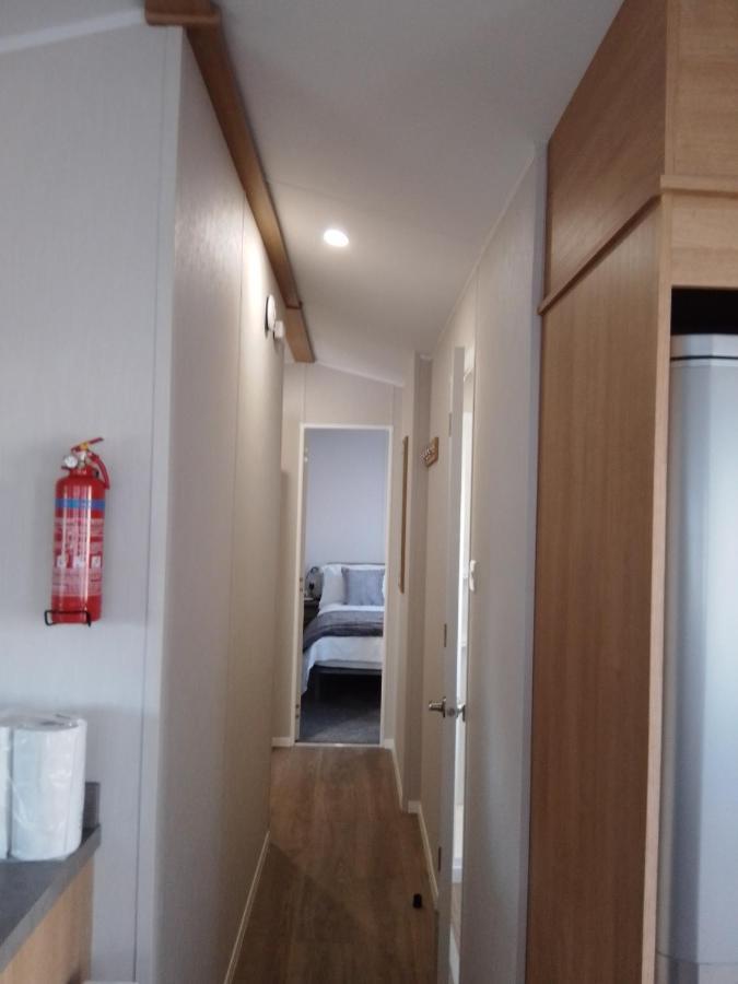 3 Bed ,Sleeps 8 Caravan California Cliffs Holiday Park Scratby Dış mekan fotoğraf